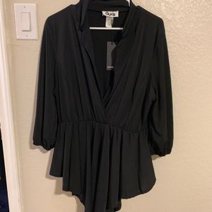 Very Very cute black top! It’s Absolutely gorgeous